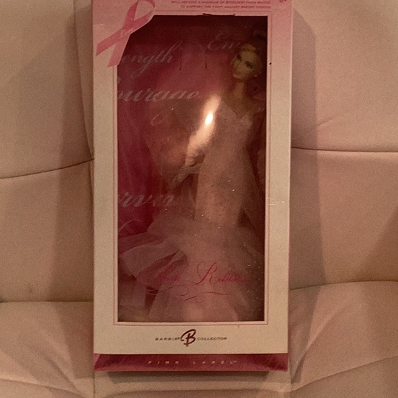 Pink Ribbon Barbie - Picture 5 of 6